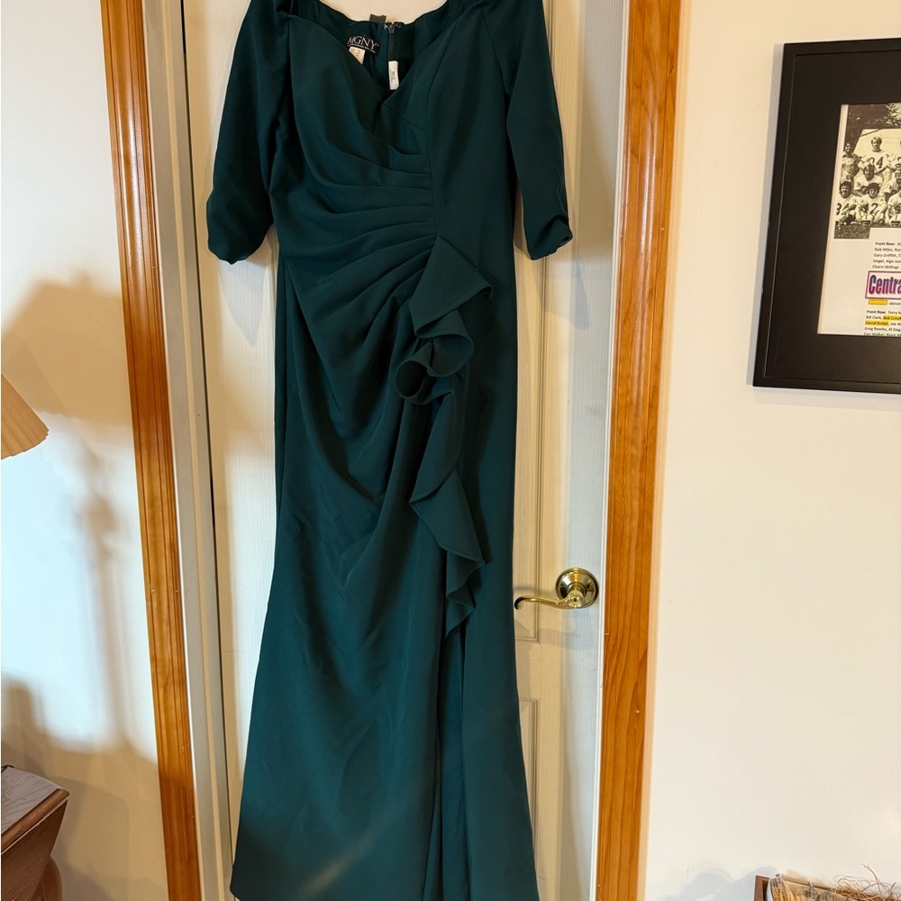 Elegant Green Long Sleeve Dress